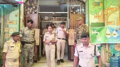 पुनपुन: बांकीपुर विधानसभा उपचुनाव के लिए एसपी (पूर्वी) शैलजा ने मतदान केंद्रों का निरीक्षण कर सुरक्षा व्यवस्था का जायजा लिया