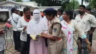 महिला आरक्षक ने अधिवक्ता पर नाम और धर्म छिपाकर दुष्कर्म का लगाया आरोप, गर्भवती होने पर अपनाने से किया इनकार; देखें वीडिय
