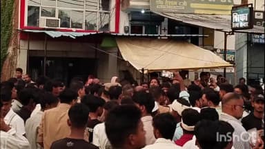 सोरांव: सोरांव इलाके में जच्चा-बच्चा की मौत, मांगे पूरी होने के आश्वासन पर समाप्त हुआ चक्काजाम