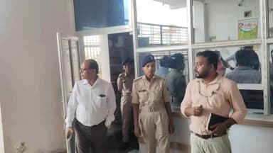 सुपौल: सुपौल में फर्जी क्लिनिक पर प्रशासन का छापा, ऑपरेशन के बीच डॉक्टर गायब; 8 मरीज भर्ती मिले, क्लीनिक सील