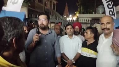 ਨਵਾਂਸ਼ਹਿਰ: ਵੀਰਵਾਰ ਕਾਂਗਰਸ ਵੱਲੋਂ ਲਗਾਇਆ ਨਵਾਂ ਸ਼ਹਿਰ ਵਿੱਚ ਧਰਨਾ 4 ਘੰਟੇ ਬਾਅਦ ਦੇਰ ਰਾਤ 8:15 ਵਜੇ ਜੀਏ ਟੂ ਡੀਸੀ ਦੇ ਆਉਣ ਤੋਂ ਬਾਅਦ ਹੋਇਆ ਸਮਾਪਤ