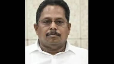 ஈரோடு: தொழில் தொடங்குவதாக கூறி, ரூ.1.65 கோடி மலேஷிய நாட்டை சேர்ந்தவரிடம் மோசடி செய்து விட்டதாக, ஈரோடு எஸ்.பி.,யிடம் புகார்: மொடக்குறிச்சி த.வெ.க MLA மறுப்பு