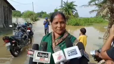 ବସ୍ତା: ଦାଣ୍ଡିପଦା ସାର୍ଥl ଚଟାଣ ରାସ୍ତାରେ ପାଣି ନେଇ ସ୍ଥାନୀୟ ବାସିନ୍ଦାଙ୍କ ପ୍ରତିକ୍ରିୟା