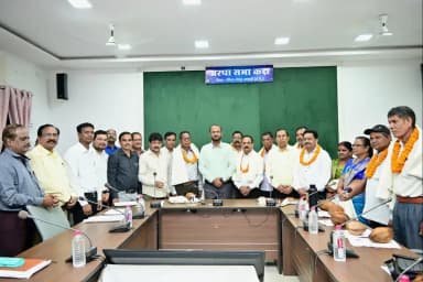 सेवा निवृत्त 12 शासकीय सेवकों का कलेक्टर ने किया सम्मान
जिस दिन सेवानिवृत्त हुए उसी दिन पीपीओ एवं जीपीओ प्रदान करने जिले में कलेक्टर का नवाचार पहल।
#chhattisgarhcmo
#dprchhattisgarh
#GPM