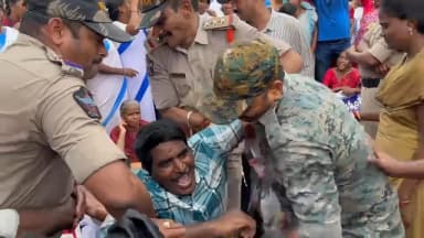 పార్వతీపురం: పార్వతిపురం కార్మికుల ధర్నా: కనీస వేతనం 26,000 రూపాయల కోరిక