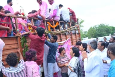 నర్సంపేట: మాజీ ఎమ్మెల్యే పెద్ది సుదర్శన్ రెడ్డి అకాల మరణంపై Rao Padma Reddy స్థాపిత స్పందన