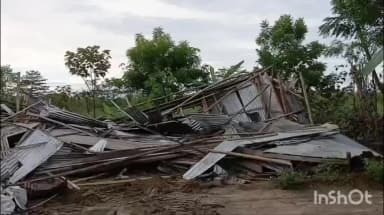 ধেমাজি: কুমতীয়া নদীৰ পাৰত জিলা প্ৰশাসনৰ উচ্ছেদ। নদী পাৰত অবৈধ ভাৱে নিৰ্মাণ কৰা ঘৰত চলাই
JCB