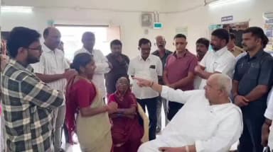 బాన్సువాడ: పాత బాన్సువాడ పల్లె దవకానను ఆకస్మికంగా తనిఖీ చేసిన ఎమ్మెల్యే పోచారం శ్రీనివాస్ రెడ్డి