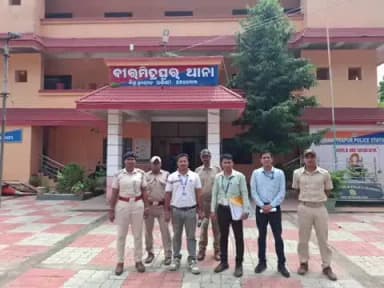 ରାଉରକେଲା ମ୍ୟୁନିସିପାଲଟି: ବୀରମିତ୍ରପୁର ଥାନା ଓ ରାଇବଗା ଥାନା ଅଞ୍ଚଳ ରେ ଜିଲ୍ଲା ଖାଦ୍ୟ ସୁରକ୍ଷା ଅଧିକାରୀ ଓ ଅବକାରୀ ବିଭାଗ ପକ୍ଷରୁ ମିଳିତ ଚଢଉ