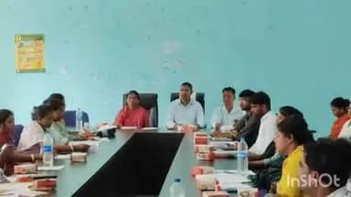 कुचाई: कुचाई में प्रखंड प्रमुख गुड्डी देवी की अध्यक्षता में पंचायत समिति सदस्यों की कार्यकारिणी व समीक्षा बैठक का आयोजन