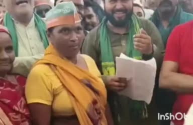 एत्मादपुर: एत्मादपुर तहसील में 435 राजस्व मामलों की सुनवाई पूरी, किसानों ने 15 सूत्रीय मांगों को लेकर किया प्रदर्शन