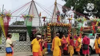 भरगामा: महथावा बाजार में हर-हर महादेव के जयघोष से गूंजा, 80 कांवरियों का जत्था बाबा धाम देवघर के लिए रवाना