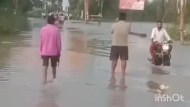 चांदपुर: बिजनौर के चांदपुर में गंगा का जलस्तर बढ़ने से आधा दर्जन गांवों में बाढ़ का पानी पहुंचा