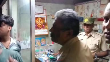 ক্যানিং ১: ক্যানিংয়ের দাঁড়িয়া থেকে ভুল চিকিৎসার অভিযোগে এক ভুয়ো ডাক্তার কে গ্রেফতার করলো ক্যানিং থানার পুলিশ