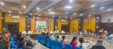 କନ୍ଧମାଳ: ଫୁଲବାଣୀ ସ୍ଥିତ ପଞ୍ଚାୟତ ଭବନରେ ଆୟୋଜିତ "ଆତ୍ମନିର୍ଭରଶୀଳ ଭାରତ" ଏବଂ "ଉଦ୍ୟୋଗୀ ଭାରତ" କାର୍ଯ୍ୟକ୍ରମରେ ଅନୁଷ୍ଠିତ