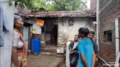 સિહોર: શિહોરમાં સતત બે દિવસથી વરસી રહેલ વરસાદથી જુના શિહોરમાં મકાન ધરાશાય