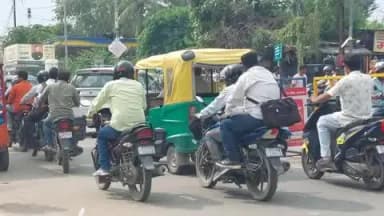 मुशहरी: मां की गोद से गिरे 4 साल के मासूम को तेज रफ्तार कार ने कुचला, मौके पर हुई मौत
