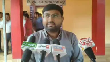 କୋରାପୁଟ: ଅଶିତମ ସ୍ୱାଧୀନତା ଦିବସ ପ୍ରସ୍ତୁତି ଵୈଠକ ସ୍ଥାନିୟ ସଦଦ୍ଭାବନା ସଭା ଗୃହରେ ଅନୁଷ୍ଟିତ। ପ୍ରତିକ୍ରିୟା ରଖିଲେ କୋରାପୁଟ ଜିଲ୍ଲାପାଳ