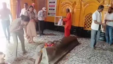 डेरापुर: डीएम-एसपी ने श्रावण तैयारियों का लिया जायजा, कपालेश्वर महादेव मंदिर का किया निरीक्षण और दिए सख्त निर्देश