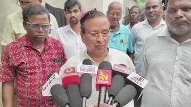 ଘସିପୁରା: କେଶଦୁରାପାଳ ଠାରେ ନଦୀରେ ବନ୍ୟା ଜଳ ରେ ଭାସିଯାଇ ମୃତୁ ବରଣ କରିଥିବା ଯୁବତୀଙ୍କ ପରିବାରକୁ ଭେଟିଲେ ଅପରାହ୍ନରେ ପୁର୍ବତନ ପିସିସି ସଭାପତି