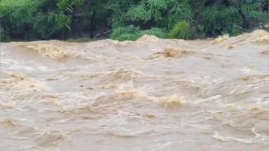 नवापूर: सुकी नदी पात्रात बुडणाऱ्या इसमाला वाचविण्यासाठी गेलेला तरुणाचा बुडून मृत्यू