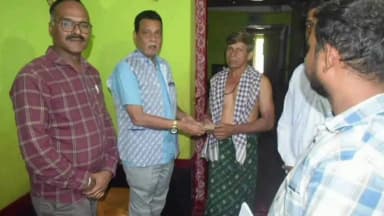 ଆସିକା: ସାହାସପୁର ଠାରେ ଦୁର୍ଘଟଣାରେ ମୃତକଙ୍କ ପରିବାରକୁ ଭେଟିଲେ ଆସିକା ବିଧାୟକ