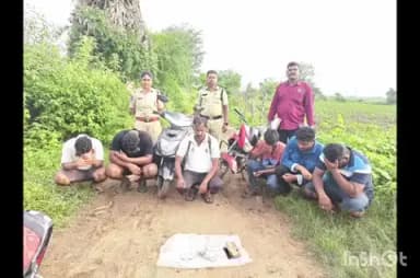 ఇల్లందు: పేకాట స్థావరం పై దాడి చేసే ఐదుగురు పేకాట రాయుళ్లని అదుపులోకి తీసుకొని,52,100 నగదు స్వాధీనం చేసుకున్న సుజాతనగర్ పోలీసులు