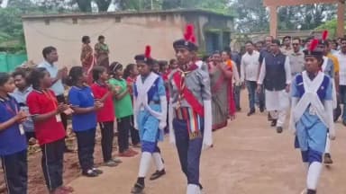 ରାଇରଙ୍ଗପୁୁର: ବାଦାମପାହାଡ଼ ପ୍ରାଥମିକ ବିଦ୍ୟାଳୟ, ଉଚ୍ଚ ବିଦ୍ୟାଳୟ ଏବଂ ମହାବିଦ୍ୟାଳୟ ଠାରେ ବୃକ୍ଷରୋପଣ କାର୍ଯ୍ୟକ୍ରମ ଅନୁଷ୍ଠିତ; ମନ୍ତ୍ରୀଙ୍କ ଯୋଗଦାନ