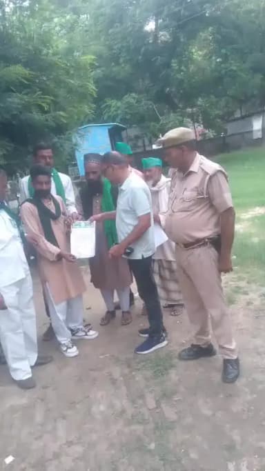 @बहराइच_विभिन्न समस्याओं को लेकर ज्ञापन।
#Bahraich_Uttar _Pradesh: Memorandum regarding various problems.
@भारतीय_किसान_संगठन #Bharatiya_Kisan_Sangathan.
#Rajendra_Yadav