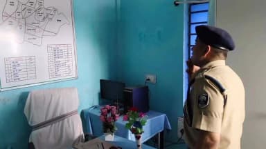 राघोपुर: वैशाली एसपी ने रुस्तमपुर, जुड़ावनपुर व राघोपुर थाना का निरीक्षण कर अपराध नियंत्रण के लिए सख्त निर्देश दिए