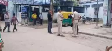 हाजीपुर: सराय थाना क्षेत्र के प्रबोधी नरेन्द्र गांव में एक दिव्यांग की गला काटकर हत्या