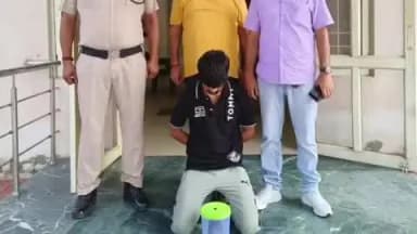 रोहतक: नामदेव चौक से पुलिस ने युवक को अवैध हथियार के साथ किया गिरफ्तार, देसी पिस्तौल व दो जिंदा कारतूस बरामद