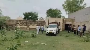 फतेहपुर: रामगढ़ शेखावाटी बाईपास पर कार ने बाइक को मारी टक्कर, बाइक सवार युवक की हुई मौत