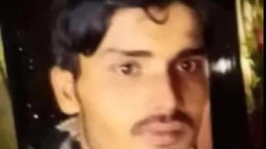झांसी: युवक ने परिवार के साथ बैठकर रात का खाना खाने के बाद मां की साड़ी से फांसी लगाकर दी जान, दोस्तों से मिलकर लौटा था घर