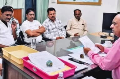 ढीमरखेड़ा: उमरियापान में बिजली संकट पर विधायक ने अधीक्षण यंत्री से की मुलाकात, जल्द समाधान का मिला भरोसा