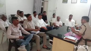 रेवाड़ी: जाटूसाना थाना प्रबंधक ने क्षेत्र के मौजिज लोगों संग की बैठक, नशामुक्त समाज व साइबर/यातायात नियमों के पालन पर जोर