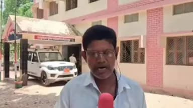 कुदरा: कैमूर पुलिस की बड़ी कार्रवाई एक लूट करने वाले गिरोह का खुलासा तीन आरोपी गिरफतार लूटे गए ज़ेवर और मोबाइल बरामद सभी समान -