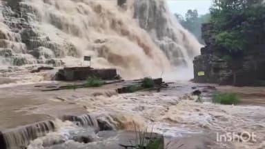 दरभा: बारिश से तीरथगढ़ जलप्रपात में आया निखार, पर्यटकों की बढ़ी भीड़