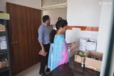कराहल: ओछापुरा में अस्पताल, छात्रावास, वन नाके का निरीक्षण; पंचायत सचिव को हटाने के निर्देश