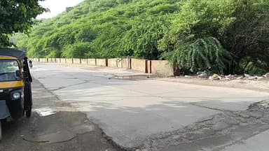 बूंदी: बाईपास पर टूटे हुए रोड का नहीं हो रहा कोई समाधान