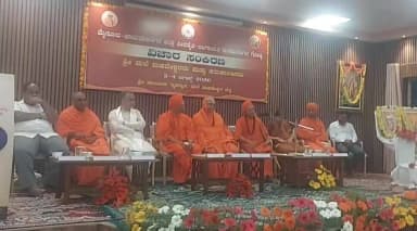 ಹನೂರು: ಮಲೆಮಹದೇಶ್ವರರು ಹುಲಿಯ ಮೇಲೆ ಕುಳಿತಿದ್ದು ಹೇಗೆ? ಹುಬ್ಬಳಿಯ ಮೂರುಸಾವಿರ ಮಠದ ಸ್ವಾಮೀಜಿಗಳಿಂದ ಮಹಿಮೆಯ ವಿವರಣೆ
