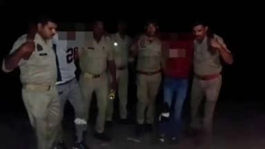 शिकोहाबाद: फिरोजाबाद में विधवा की हत्या और लूट का खुलासा, पुलिस मुठभेड़ में दो बदमाश गिरफ्तार, तीसरे आरोपी की तलाश