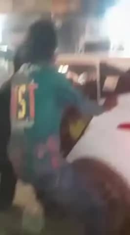 कैराना: कैराना में मिलने के बहाने बुलाकर मामा गैंग ने युवक की बेरहमी से पिटाई की, वीडियो वायरल, केस दर्ज