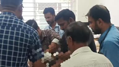 सुसनेर: खजूरी जोड़ पर बाइक ने राहगीर को मारी टक्कर, दोनों घायलों का सिविल अस्पताल में इलाज किया गया