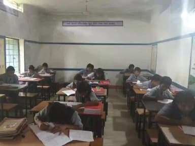 चारामा: बड़ेगौरी में सामान्य ज्ञान प्रतियोगिता संपन्न, 7 विद्यालयों के 400 विद्यार्थियों ने उत्साहपूर्वक लिया भाग