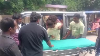 एटा: अंगरईया पर तेज रफ्तार बाइक ने महिला को मारी टक्कर, महिला की हालत गंभीर