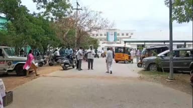 చిత్తూరు అర్బన్: కబ్జాదారుల చెర నుండి తమ పూర్వీకుల భూమిని కాపాడండి అంటూ కోకావాండ్ల ఊరు చెందిన మనోహర్ కుటుంబం కలెక్టర్ కు వినతి