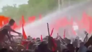 जयपुर: जयपुर में कलेक्ट्रेट पर श्री राष्ट्रीय राजपूत करणी सेना कार्यकर्ताओं का प्रदर्शन, पुलिस से झड़प और लाठीचार्ज