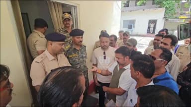 टीकमगढ़: युवक ने पुलिस पर कार्रवाई टालने का आरोप लगाया, एसपी की दखल के बाद लूट सहित विभिन्न धाराओं में प्राथमिकी दर्ज