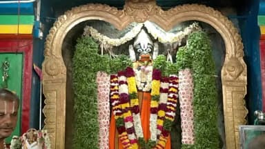 நல்லம்பள்ளி: ஆடிப்பெருக்கை முன்னிட்டு முத்தம்பட்டி ஆஞ்சநேயர் கோயிலில் பக்தர்கள் தரிசனம் செய்தனர்